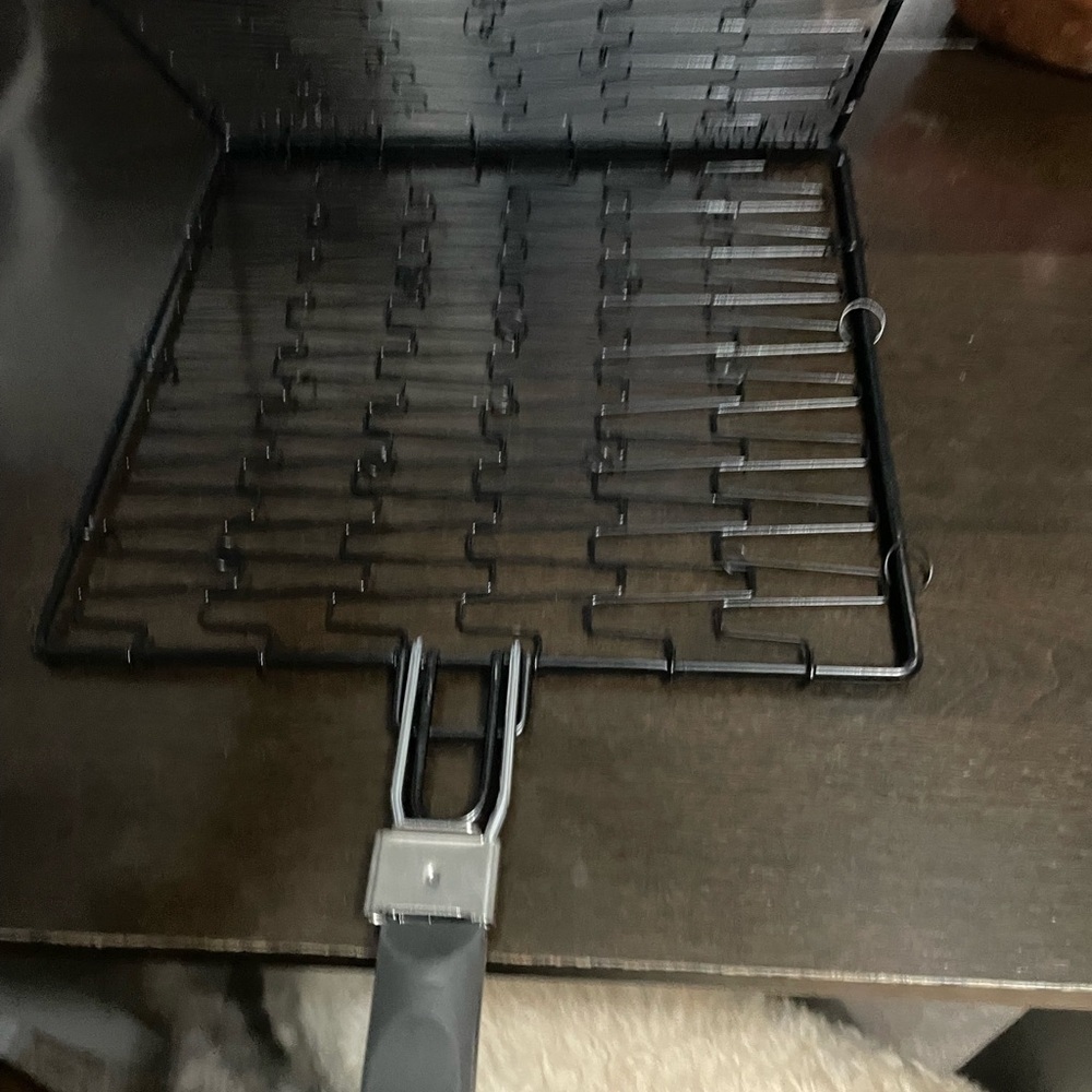 Closet Clear Out Sale! Black Grill Fish Basket with Handle - Picture 3 of 4